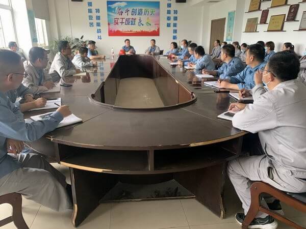 甲醇事业部召开“保生计，，降本增效大会商”带头会