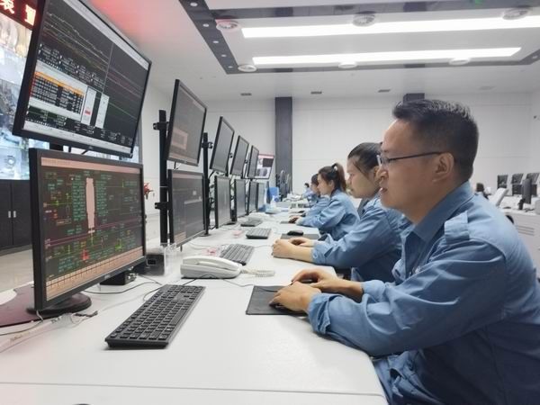 三胺事业部二套、三套、小尿素装置长周期运行突破200天